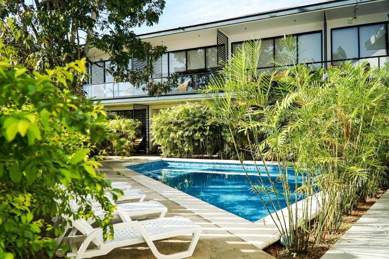 Deluxe Azure Apartahotel